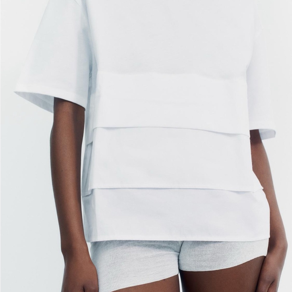 NWT ZARA cotton, pleated shortsleeved lightweight tee.